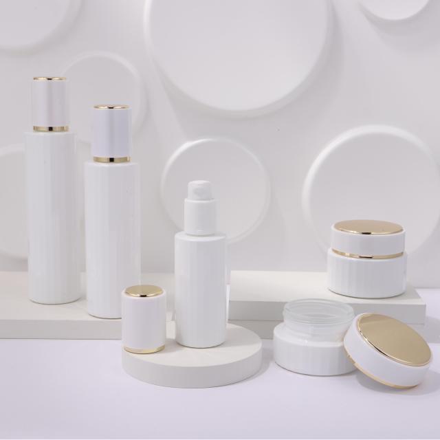 COSMETIC BOTTLE SET