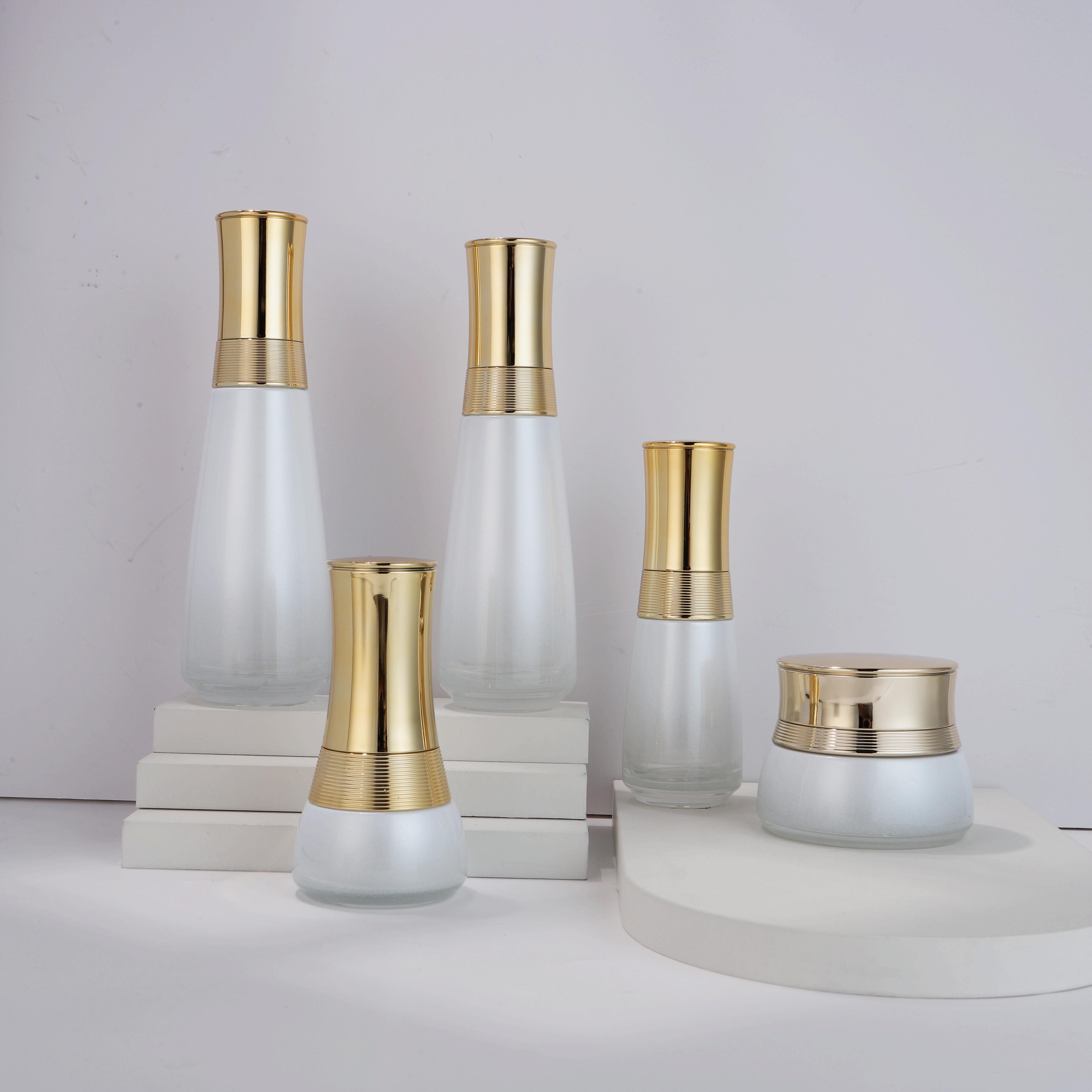 COSMETIC BOTTLE SET