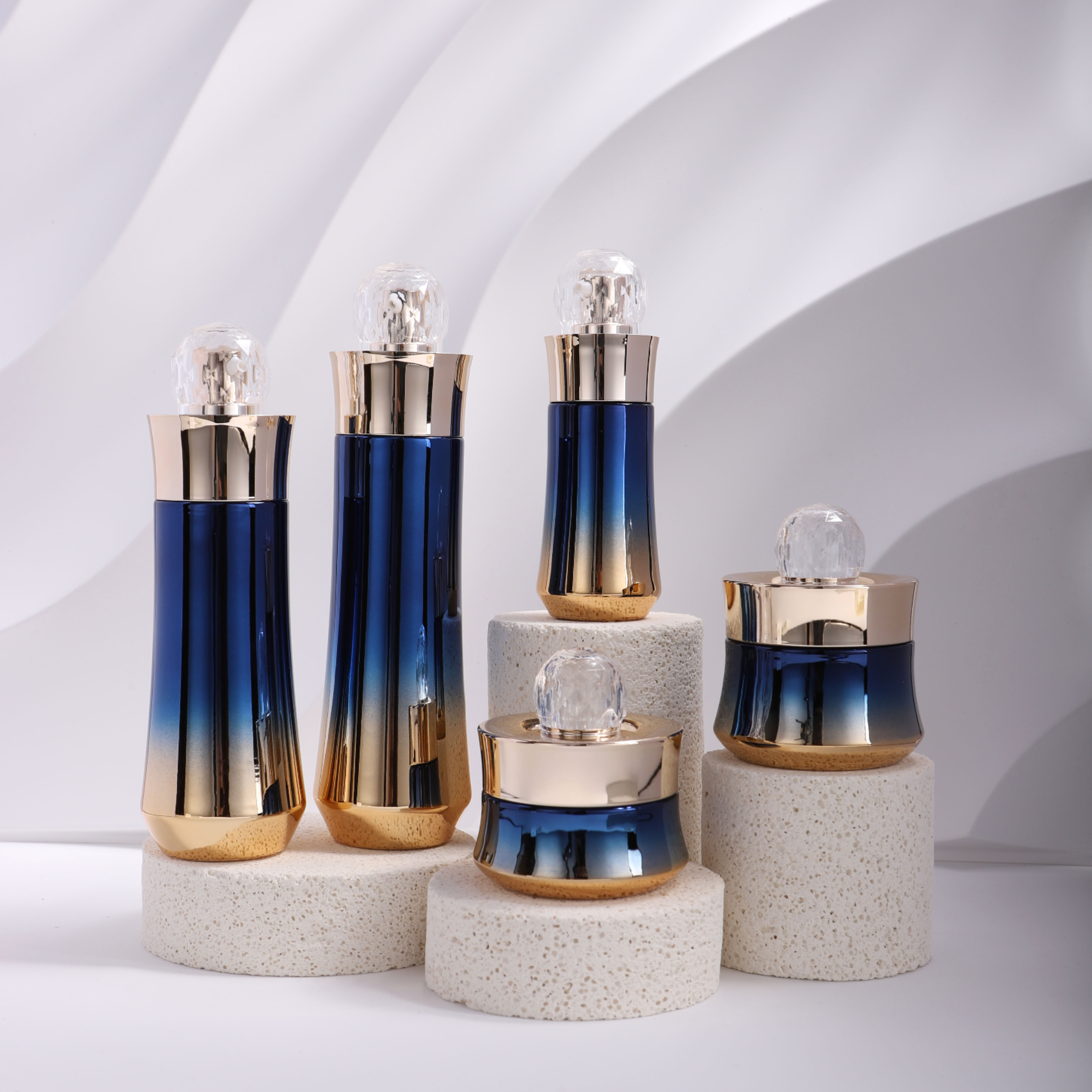 COSMETIC BOTTLE SET