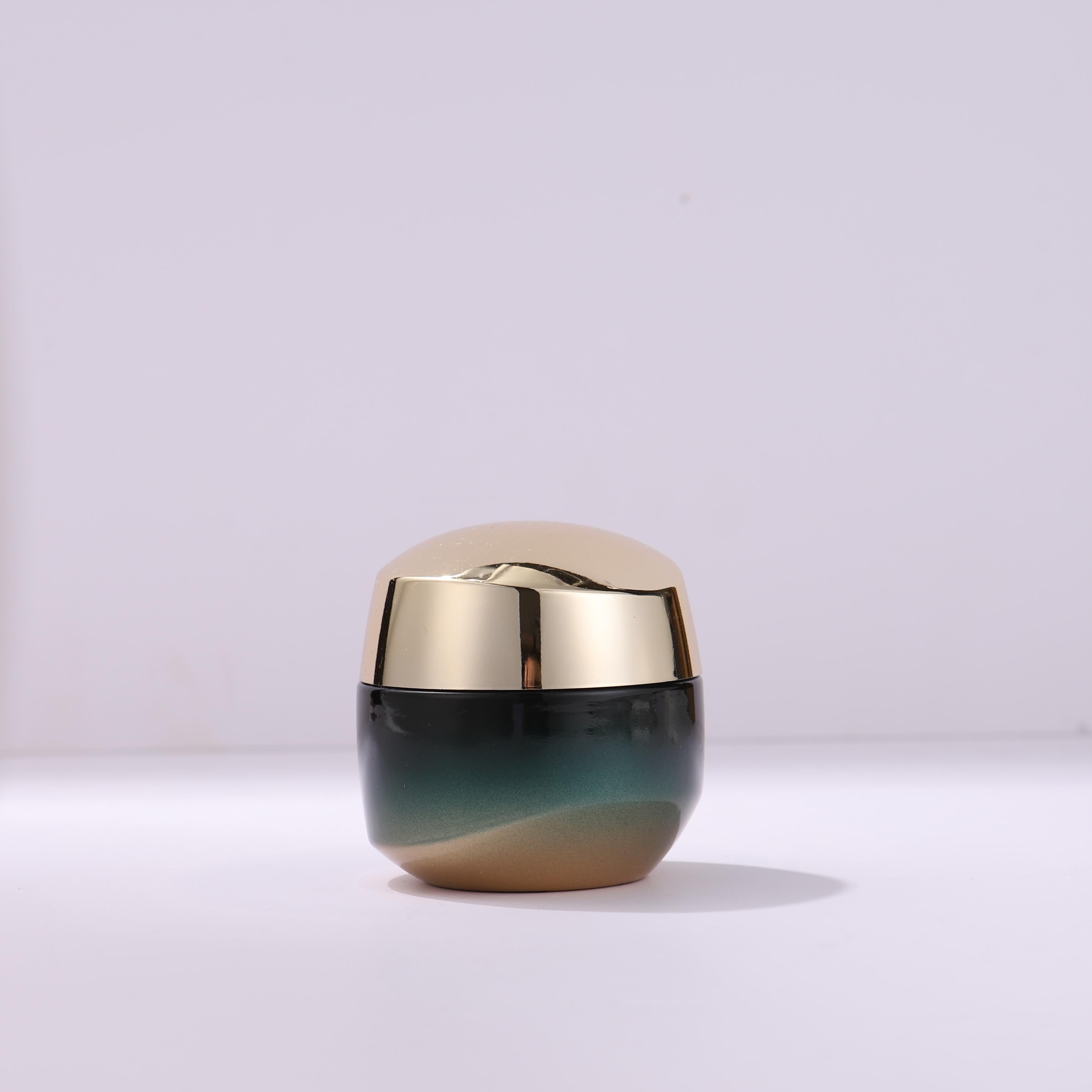 COSMETIC BOTTLE SET