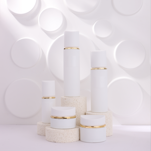COSMETIC BOTTLE SET