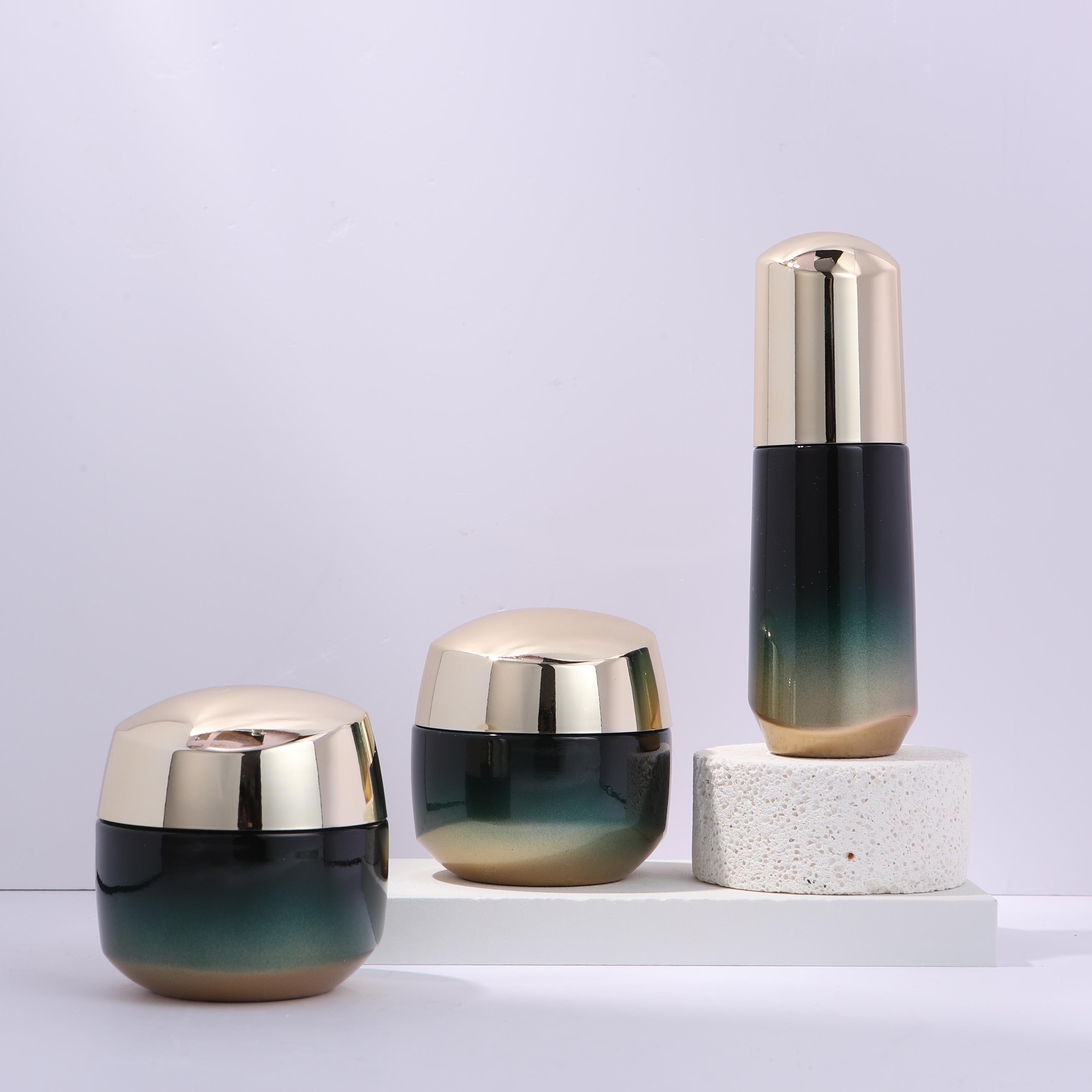COSMETIC BOTTLE SET