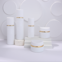 COSMETIC BOTTLE SET