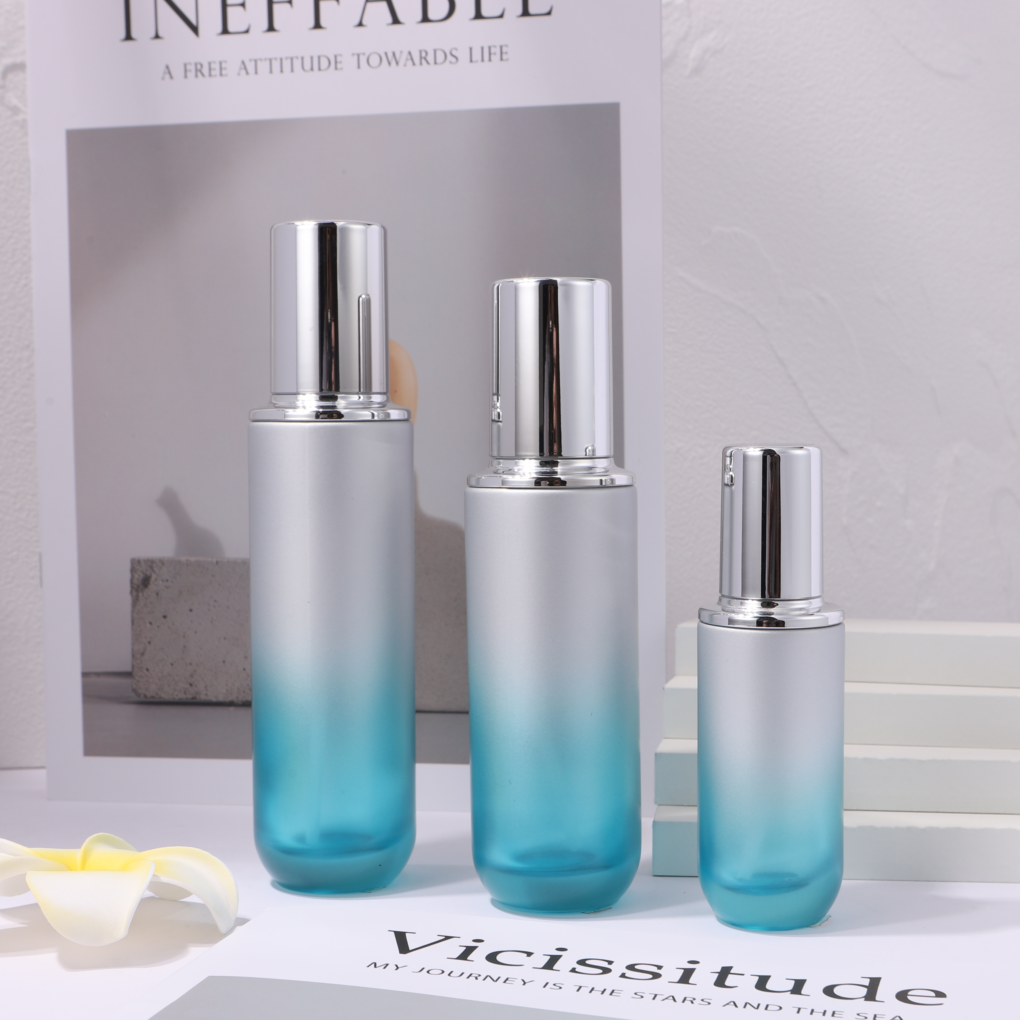 COSMETIC BOTTLE SET