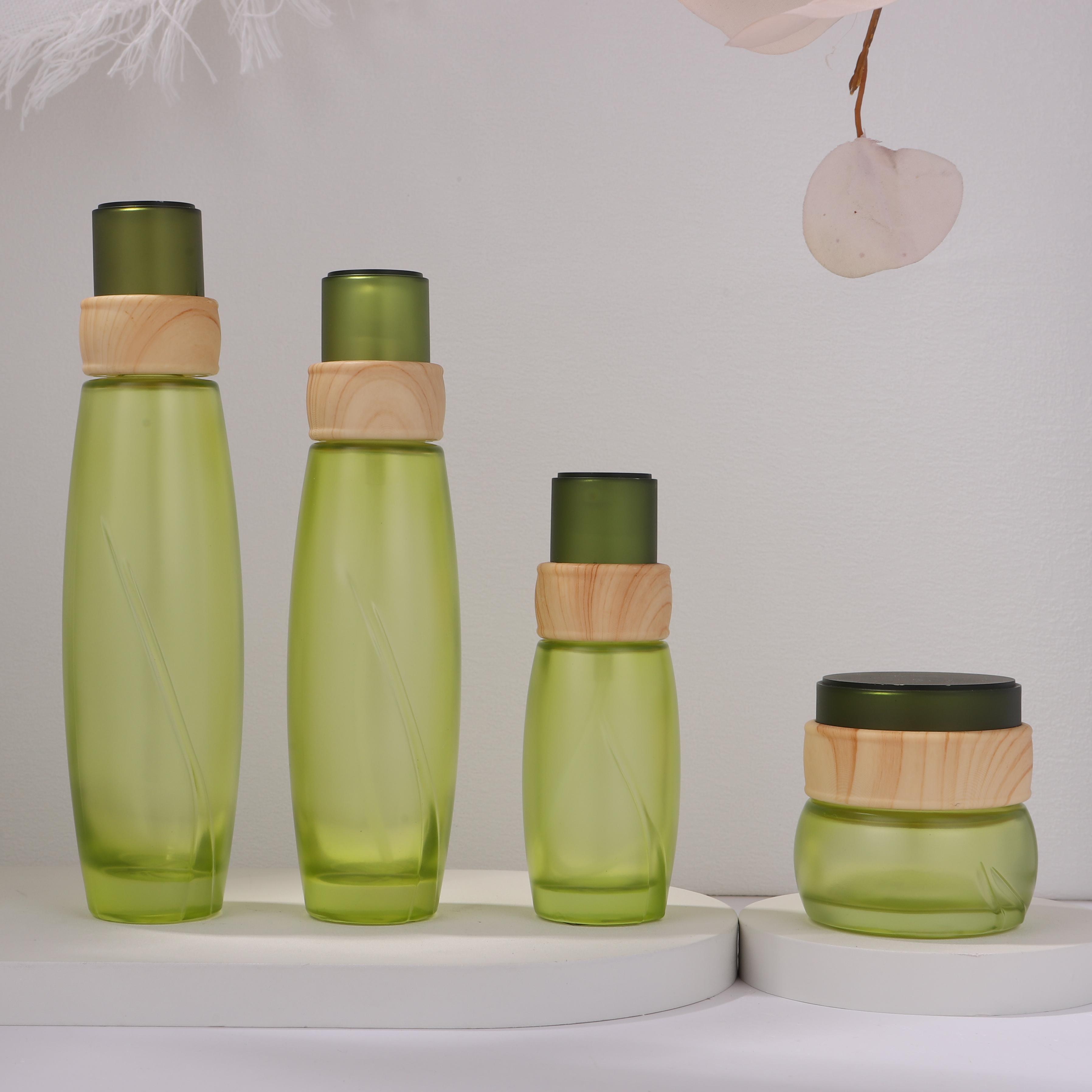 COSMETIC BOTTLE SET