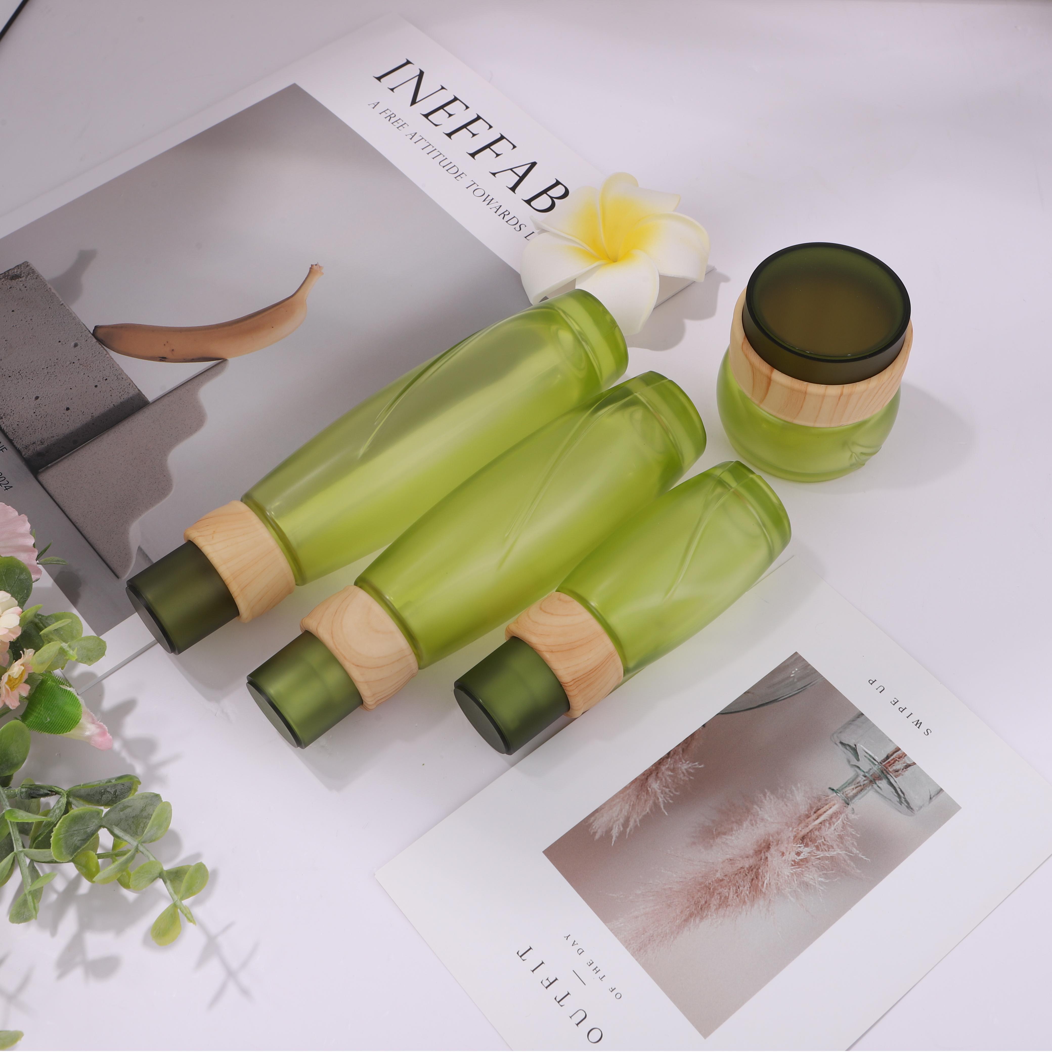 COSMETIC BOTTLE SET