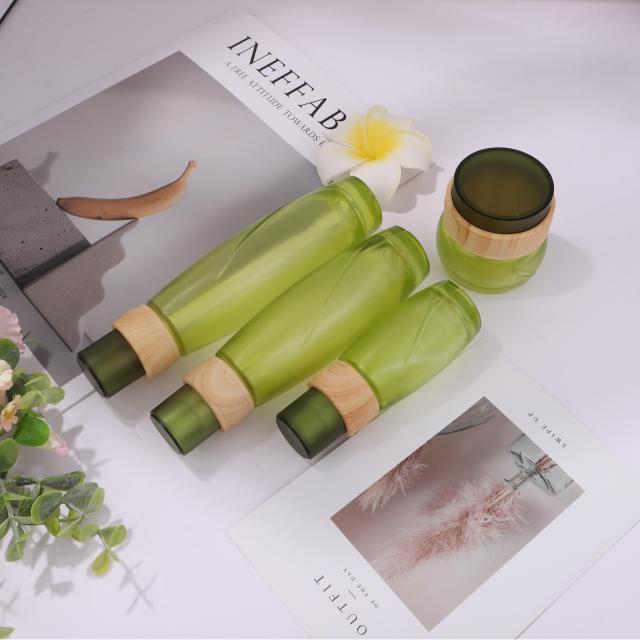 COSMETIC BOTTLE SET