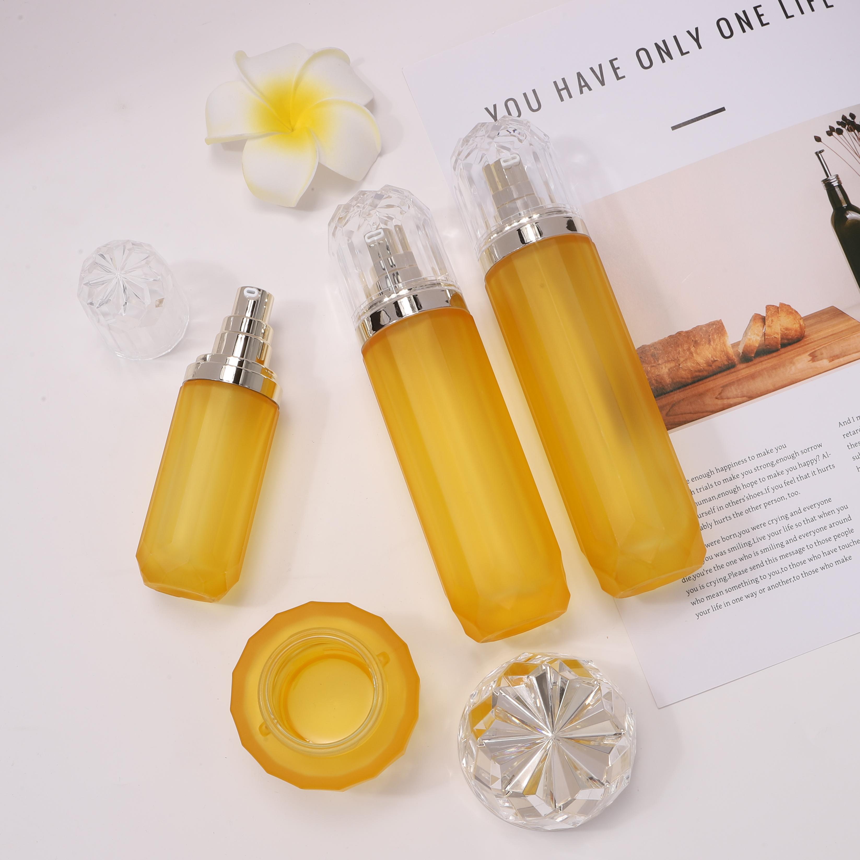 COSMETIC BOTTLE SET