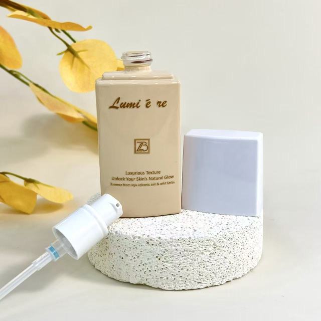 FOUNDATION BOTTLE