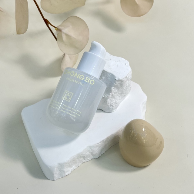 FOUNDATION BOTTLE