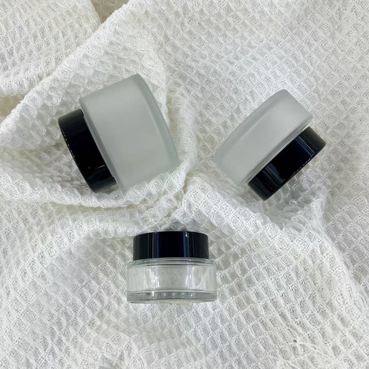 COSMETIC JAR