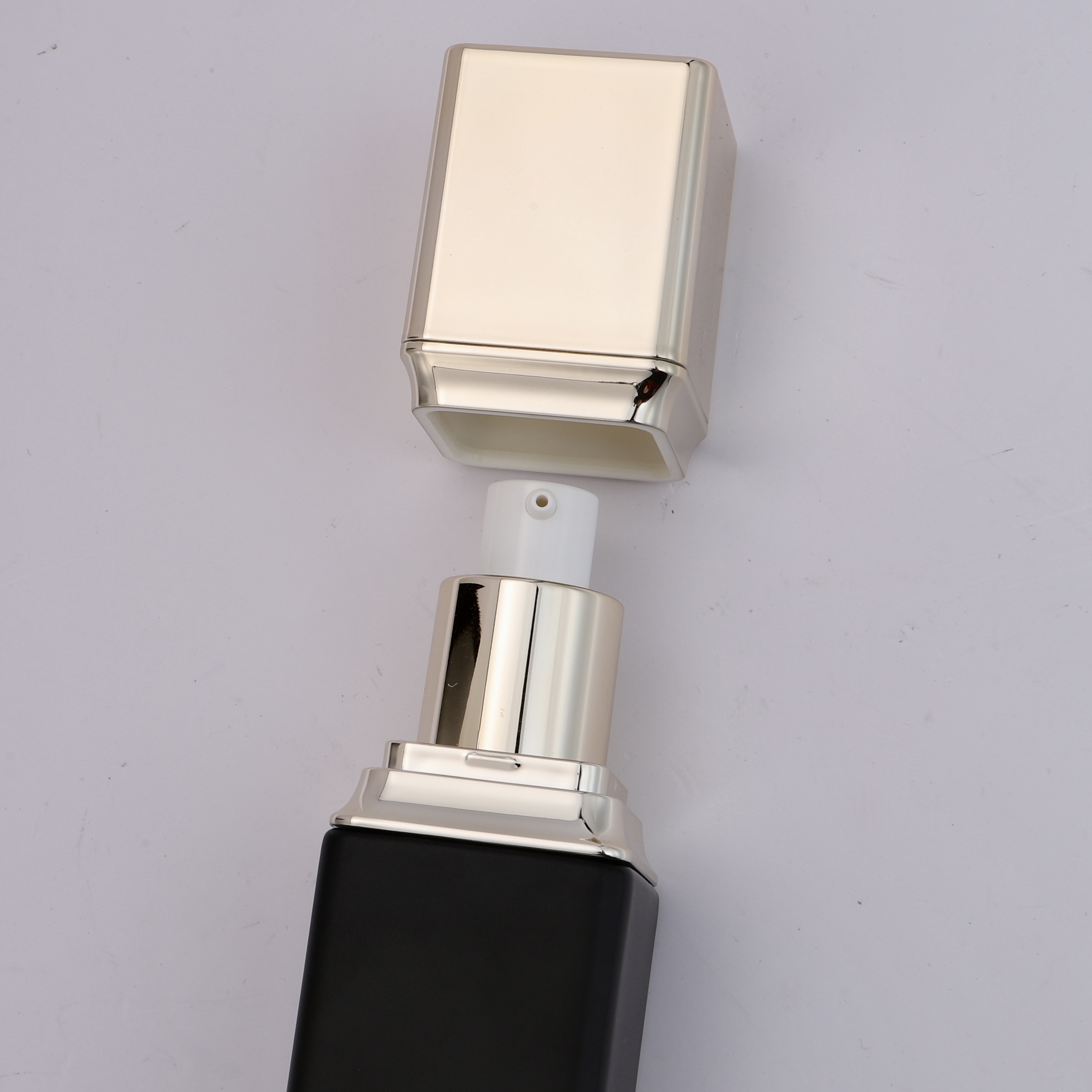 COSMETIC BOTTLE SET