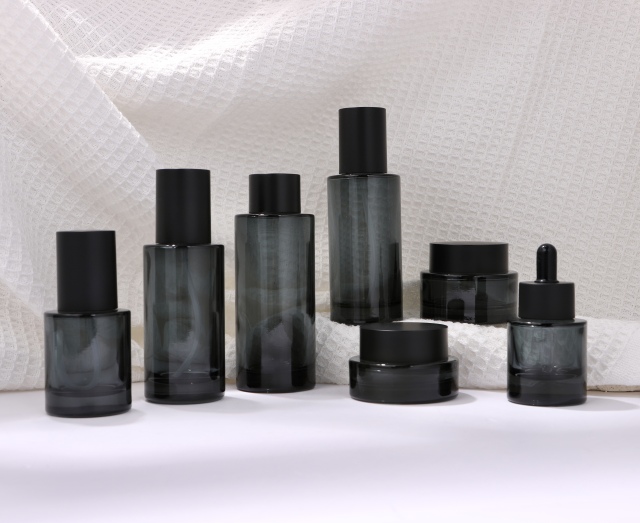COSMETIC BOTTLE SET
