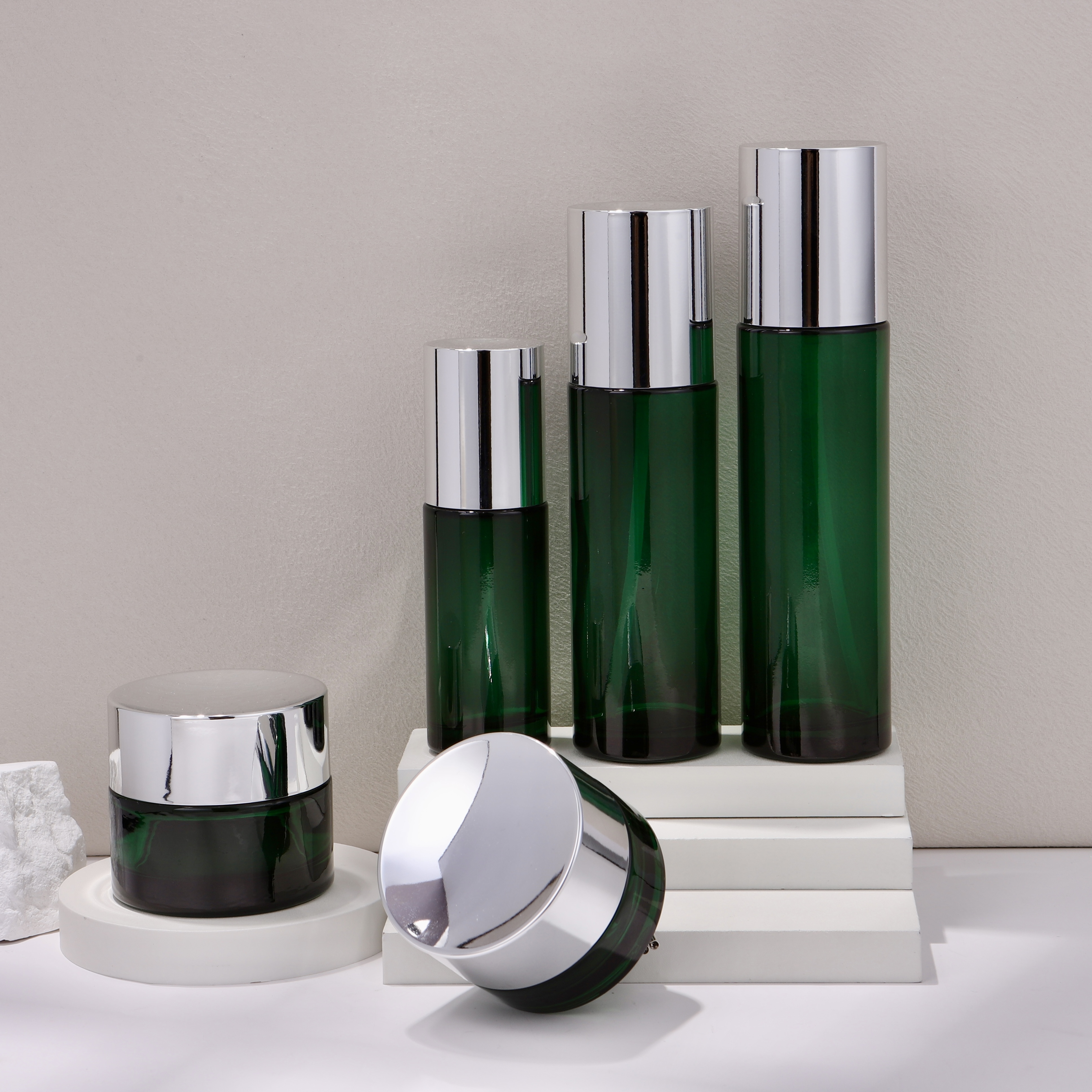 COSMETIC BOTTLE SET