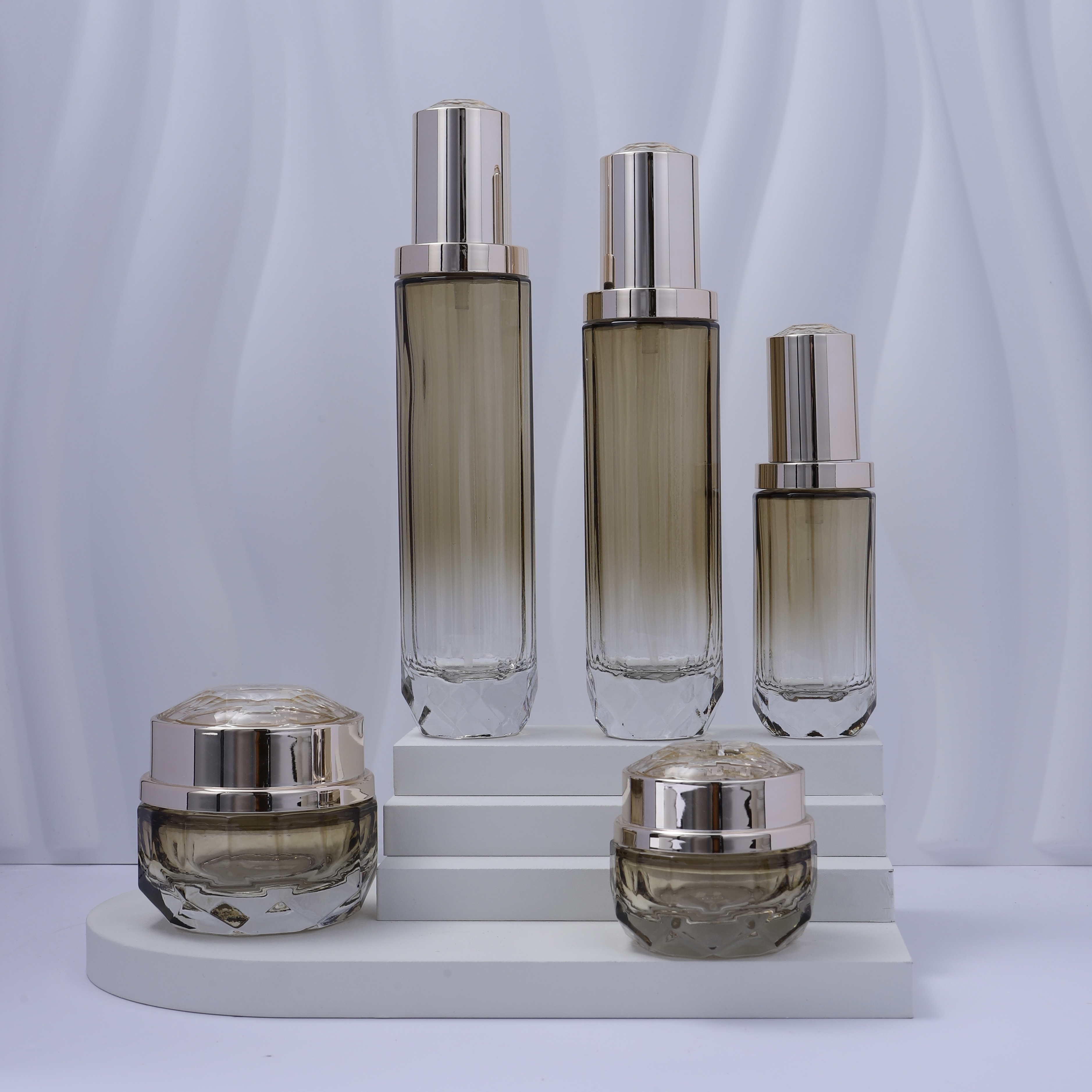 COSMETIC BOTTLE SET