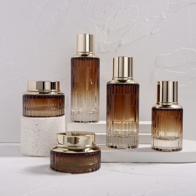 COSMETIC BOTTLE SET