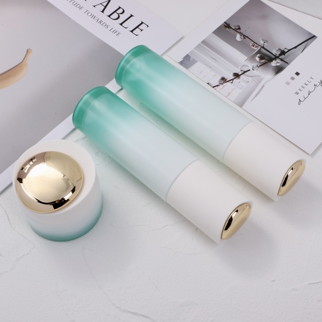 COSMETIC BOTTLE SET