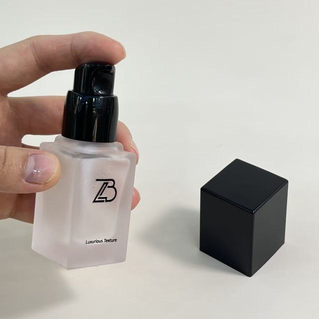 FOUNDATION BOTTLE