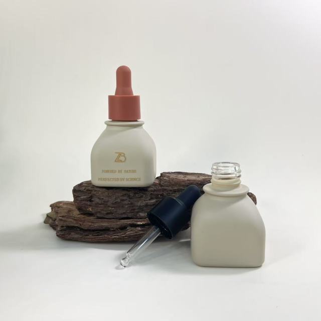 ESSENTIAL OIL DROPPER BOTTLE