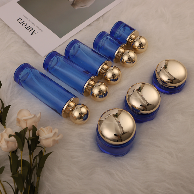 COSMETIC BOTTLE SET