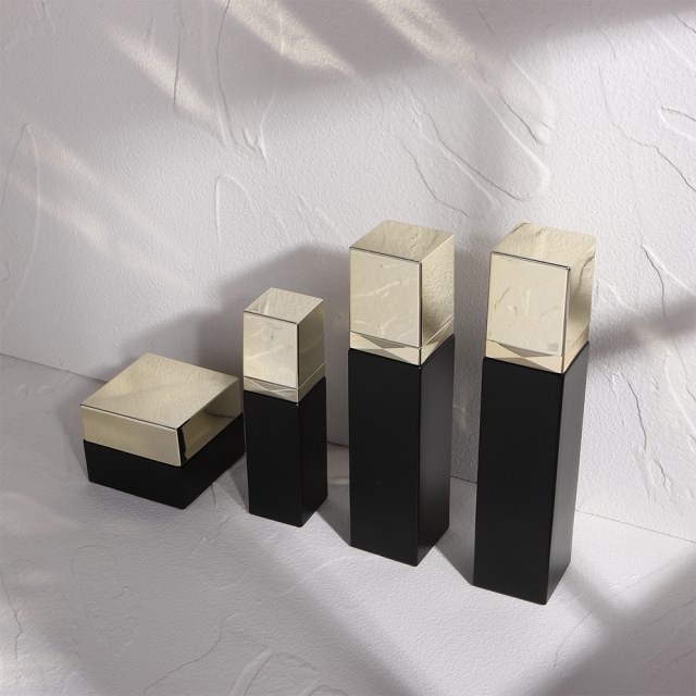 COSMETIC BOTTLE SET