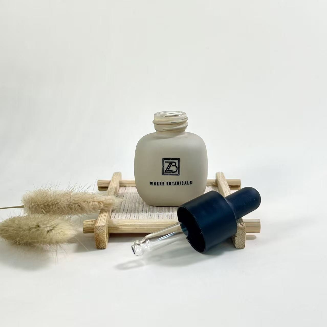 ESSENTIAL OIL DROPPER BOTTLE