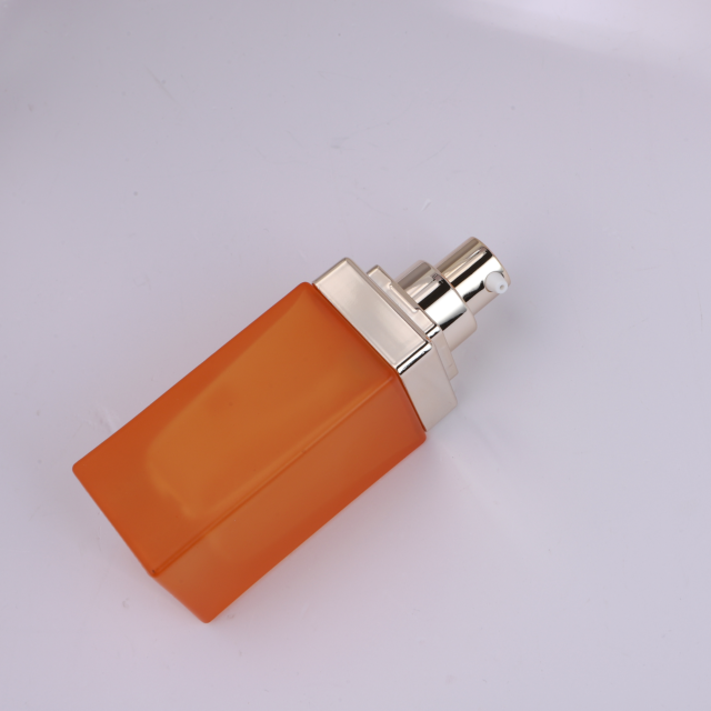 COSMETIC BOTTLE SET