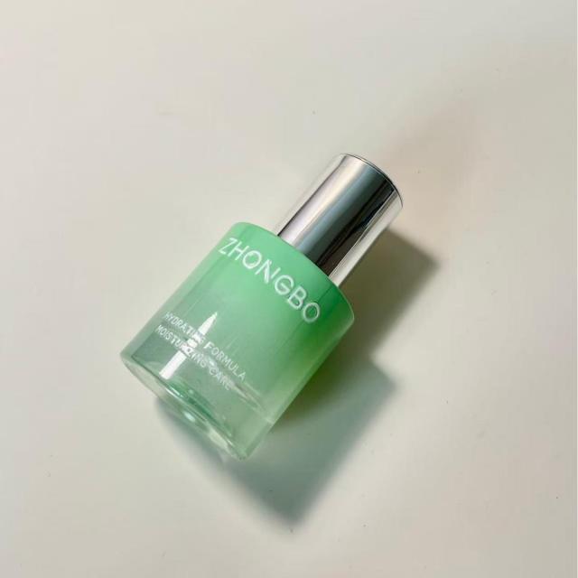 ESSENTIAL OIL BOTTLE
