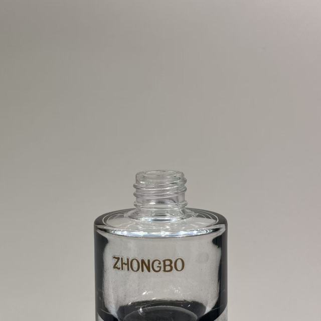 ESSENTIAL OIL BOTTLE