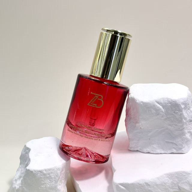 ESSENTIAL OIL BOTTLE