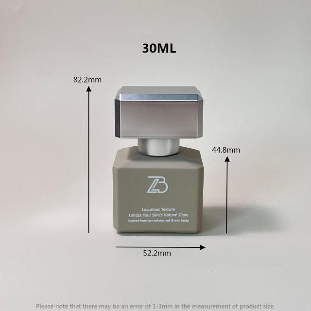ESSENTIAL OIL BOTTLE