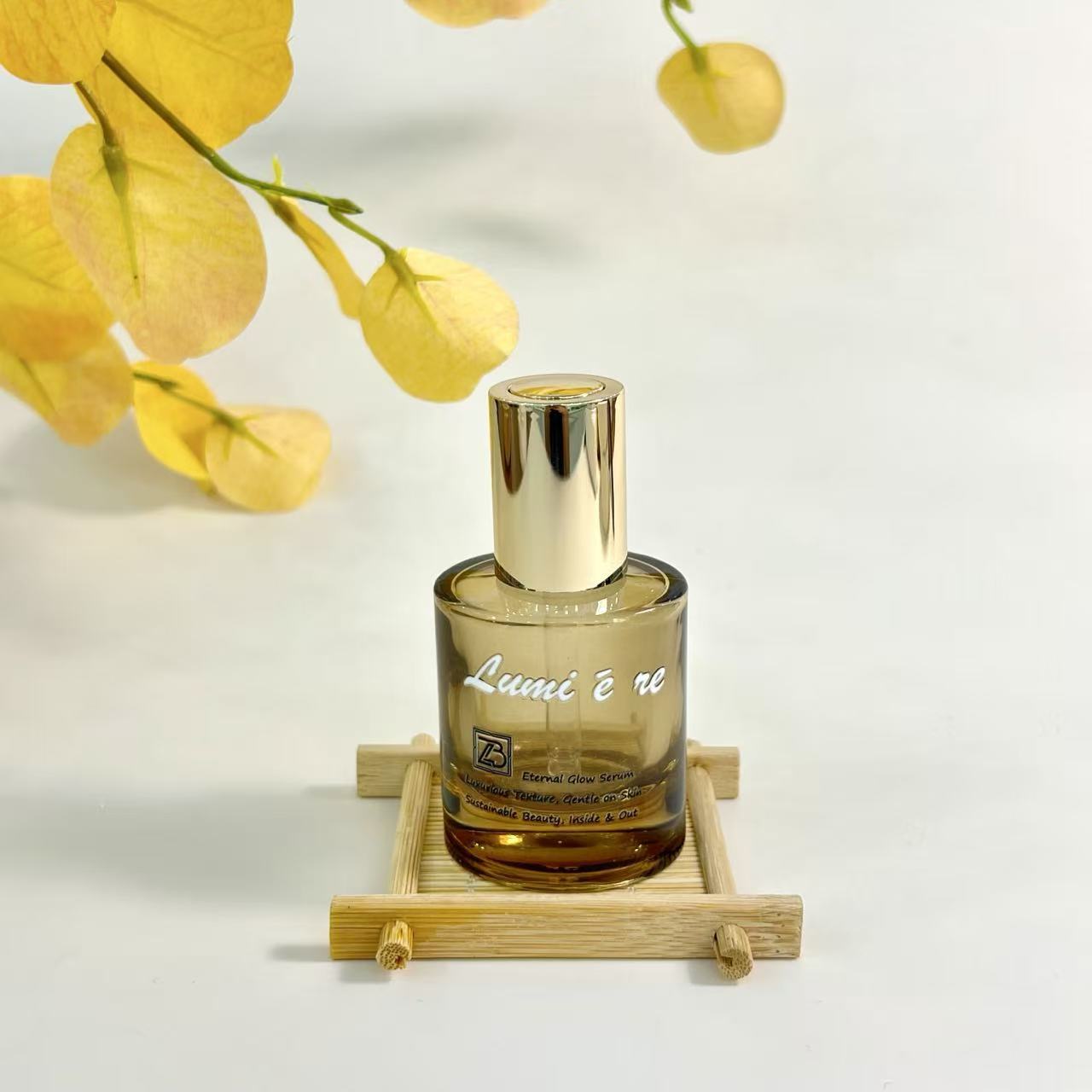 ESSENTIAL OIL BOTTLE