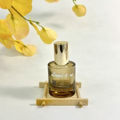 ESSENTIAL OIL BOTTLE