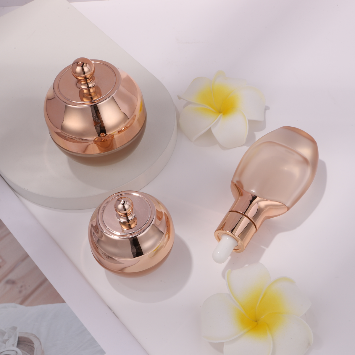 COSMETIC BOTTLE SET