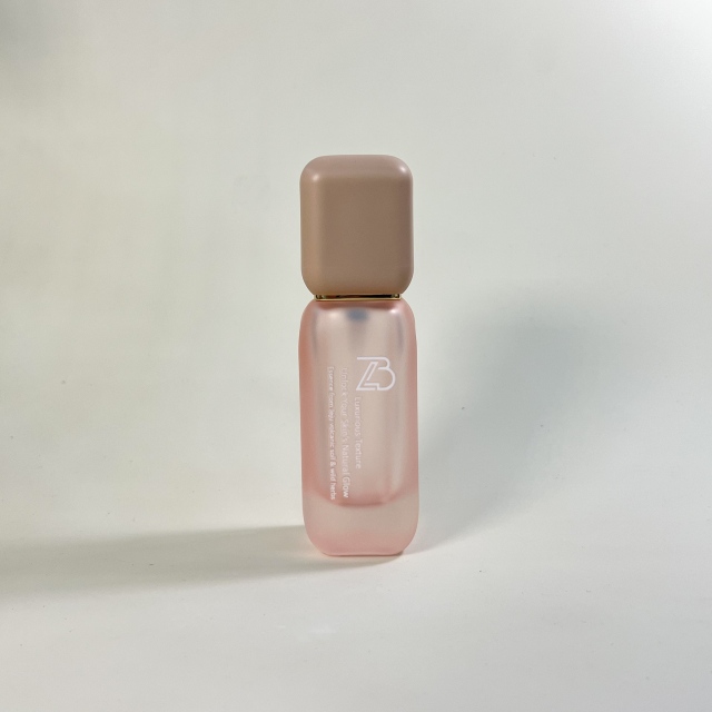 FOUNDATION BOTTLE