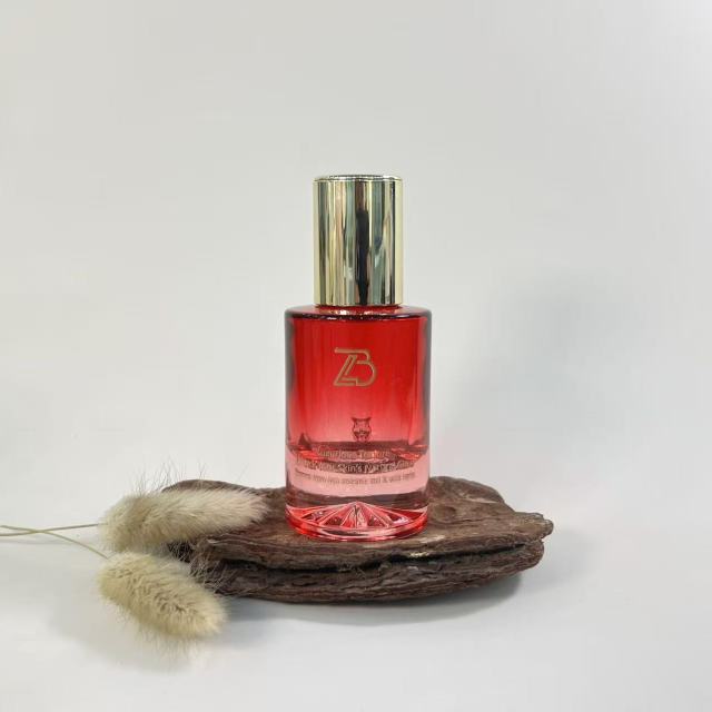 ESSENTIAL OIL BOTTLE