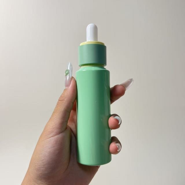 ESSENTIAL OIL BOTTLE