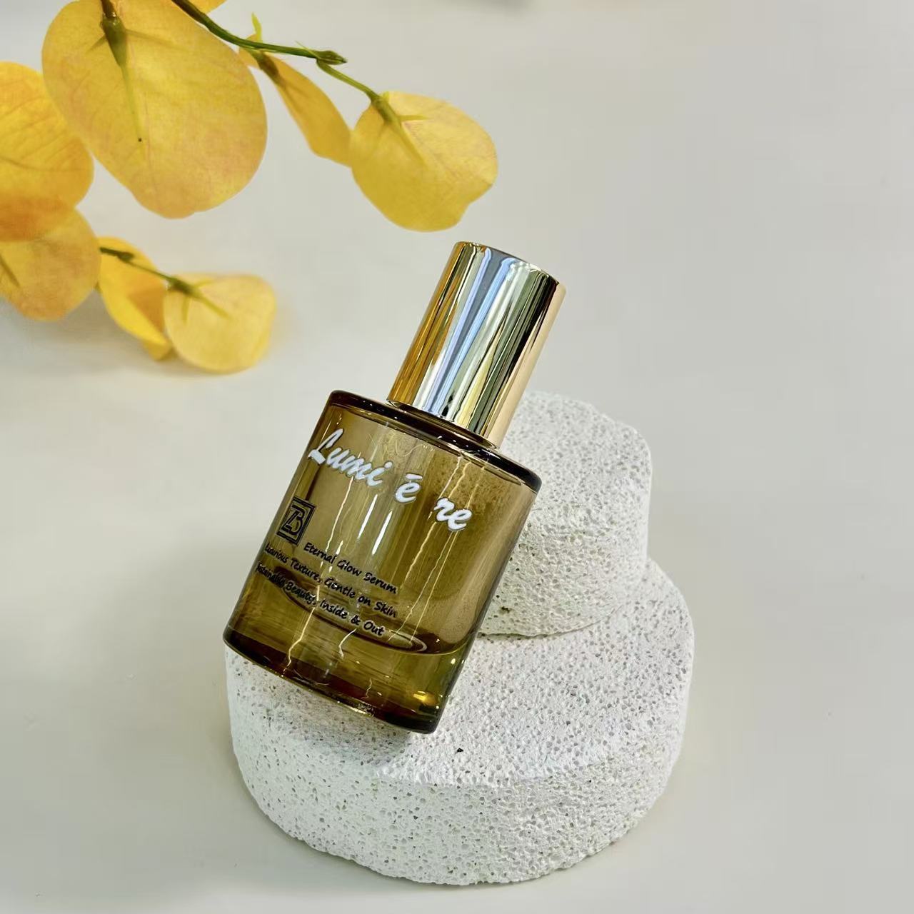 ESSENTIAL OIL BOTTLE