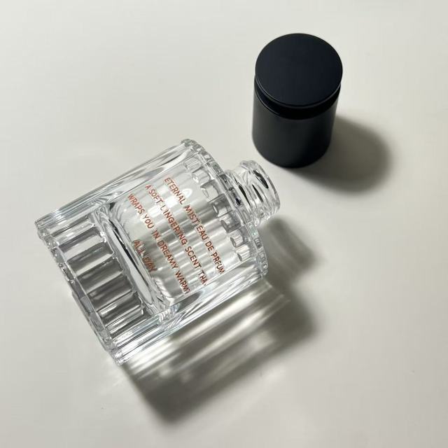 ESSENTIAL OIL BOTTLE