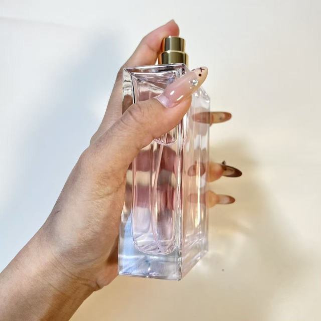 PERFUME BOTTLE