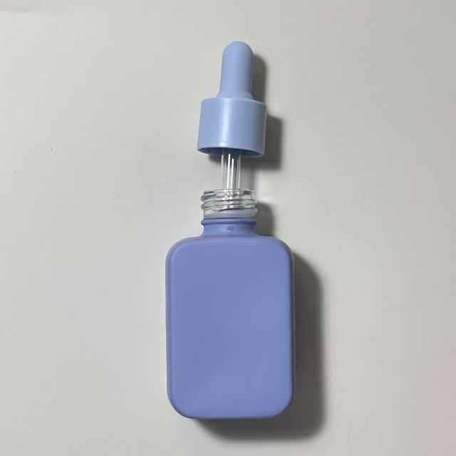 ESSENTIAL OIL BOTTLE