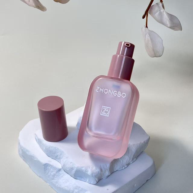 ESSENTIAL OIL BOTTLE