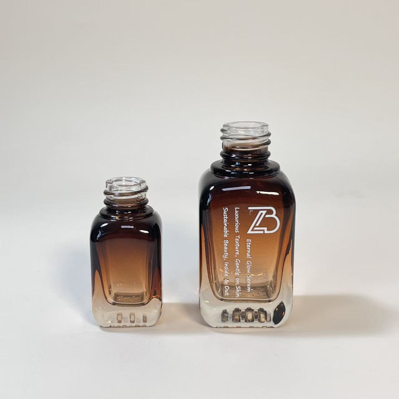 ESSENTIAL OIL BOTTLE