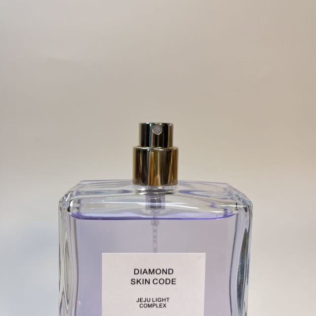 PERFUME BOTTLE