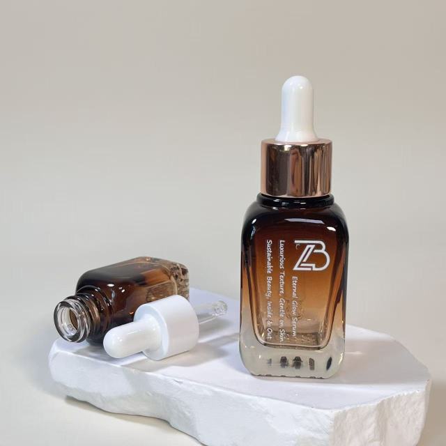 ESSENTIAL OIL BOTTLE