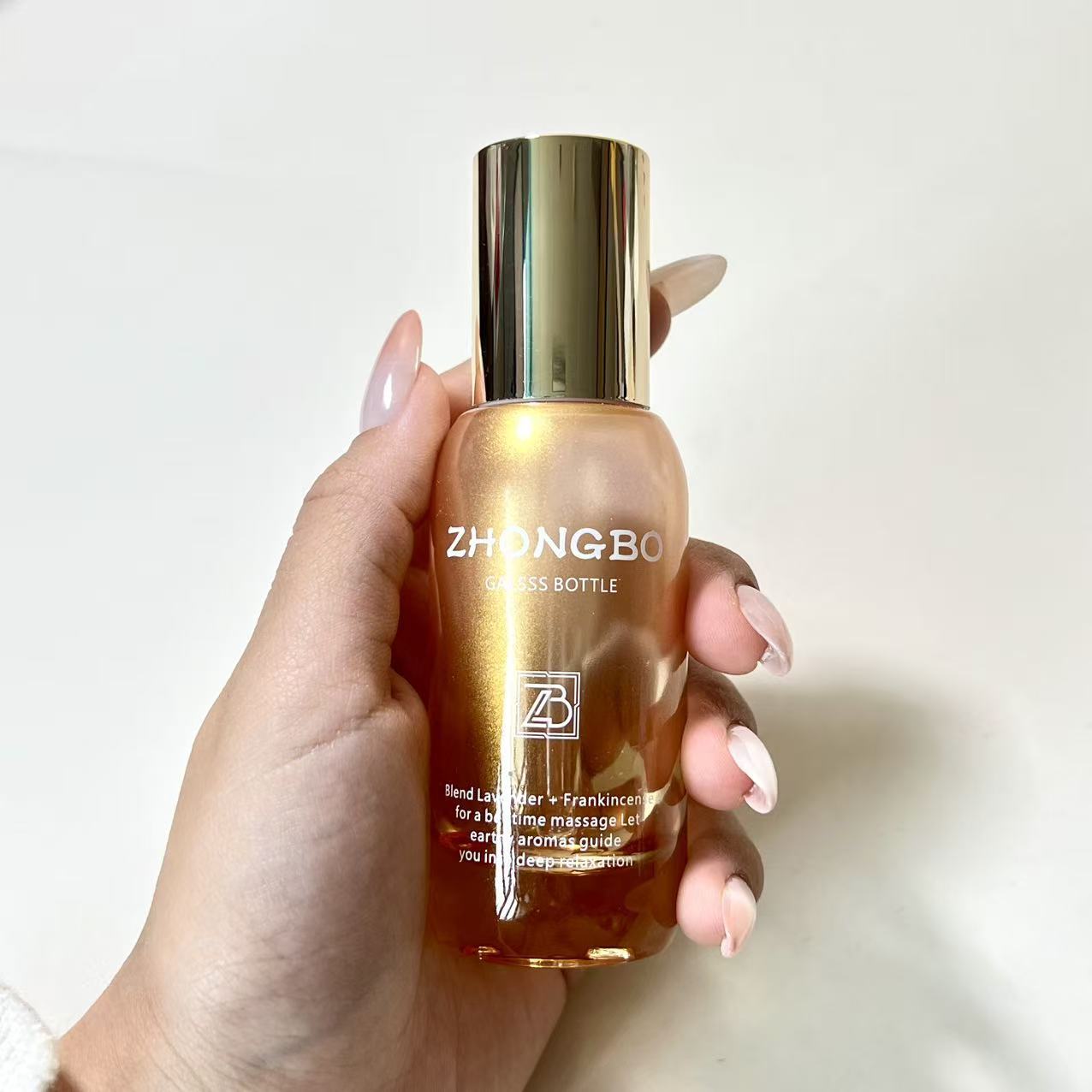 ESSENTIAL OIL BOTTLE