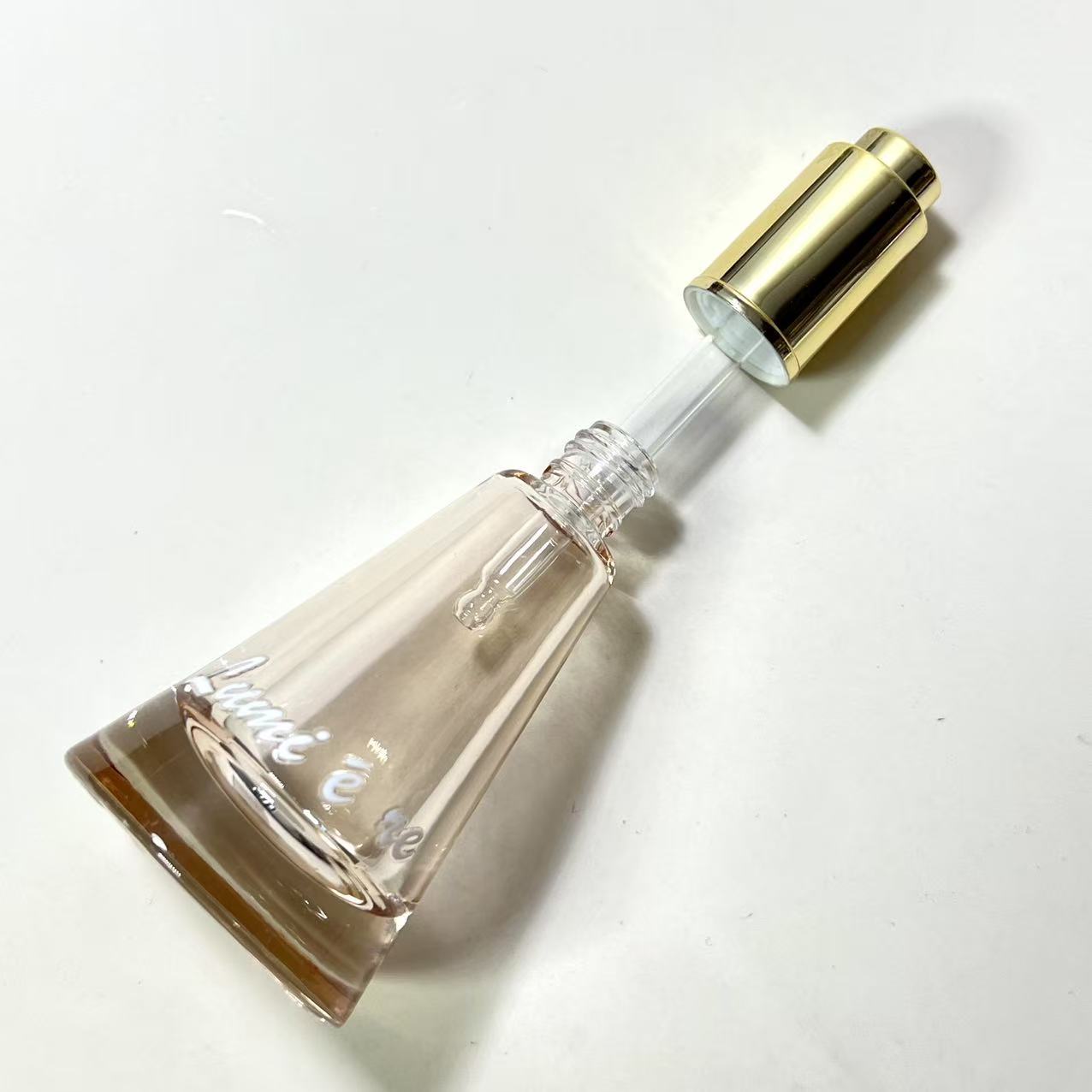 ESSENTIAL OIL BOTTLE