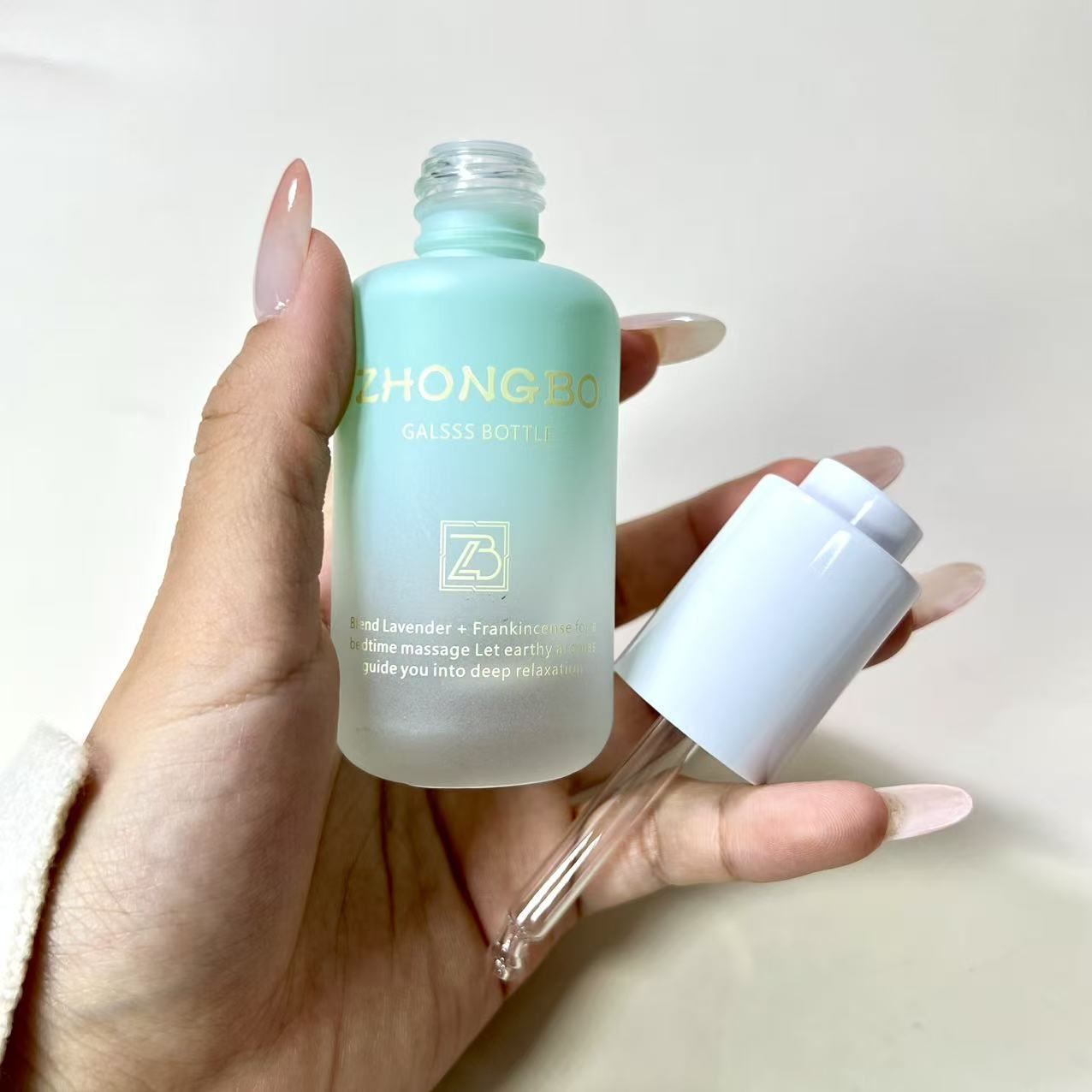 ESSENTIAL OIL BOTTLE