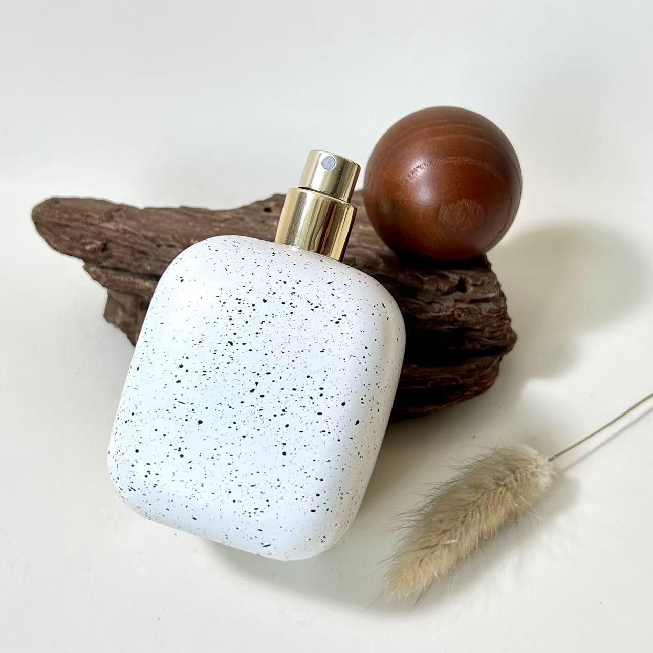 PERFUME BOTTLE