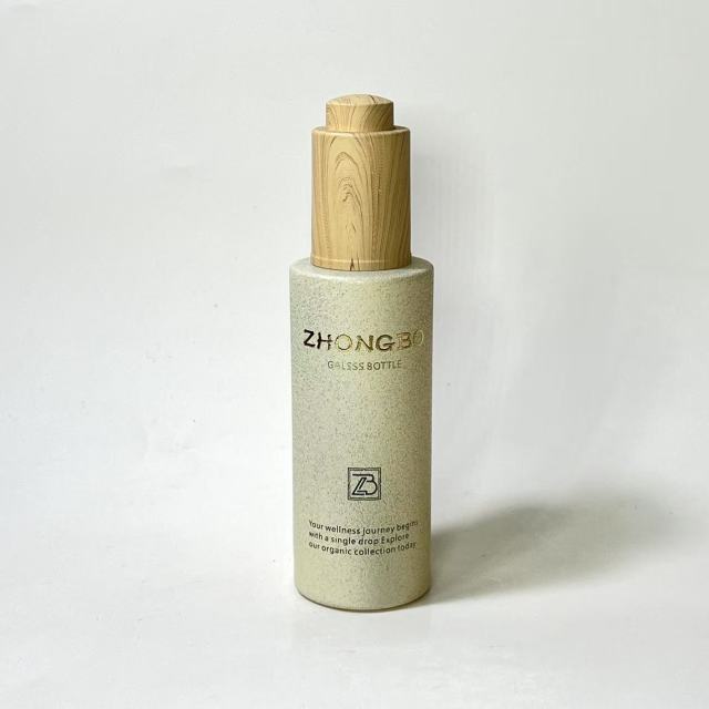 ESSENTIAL OIL BOTTLE